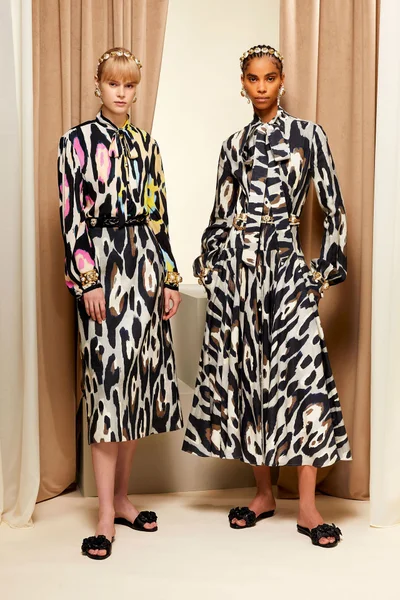 Look 50